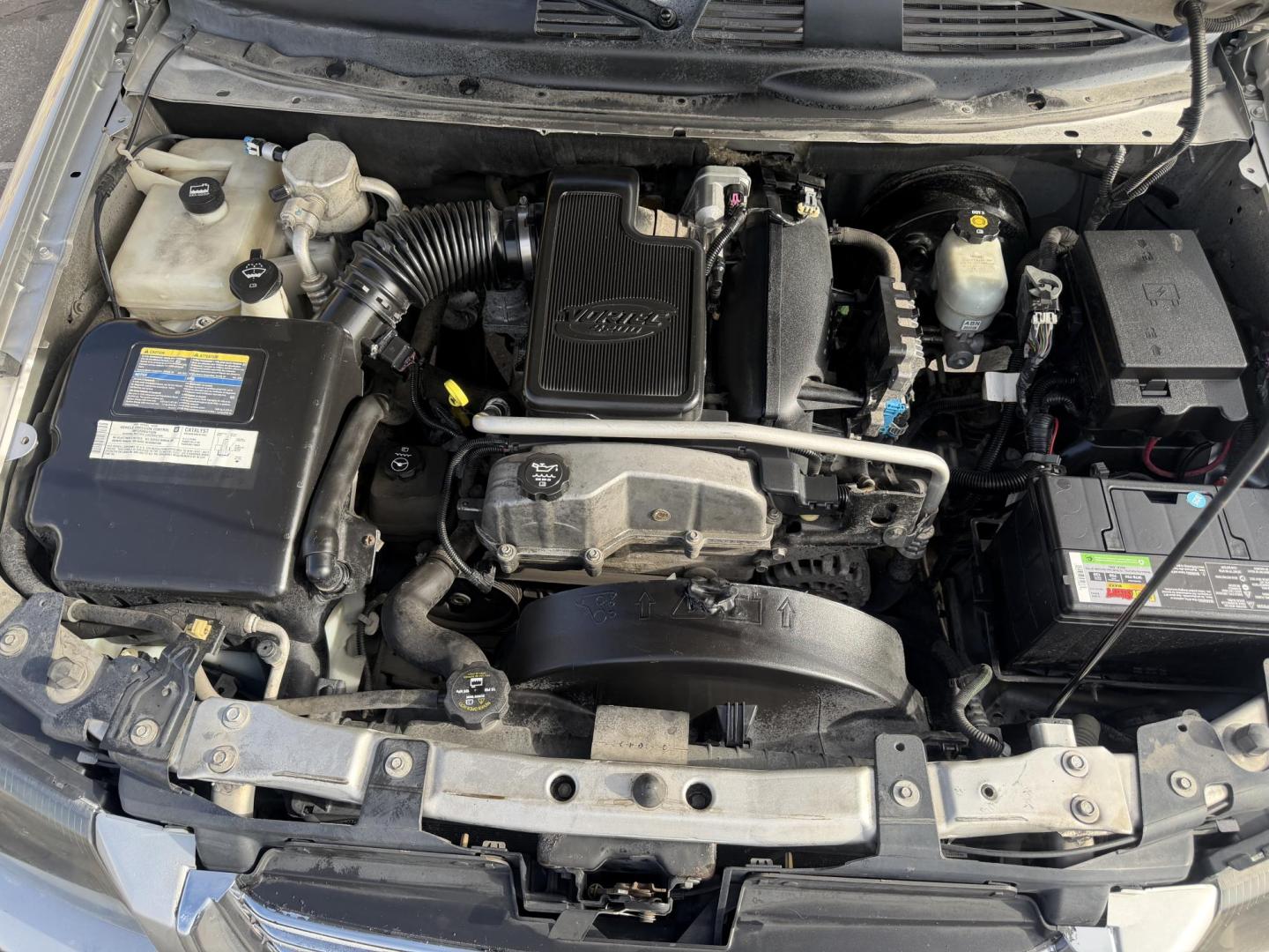 2006 Silver Sky Metallic /Gray GMC Envoy SLE 4WD (1GKDT13S762) with an 4.2L L6 DOHC 24V engine, 4-Speed Automatic Overdrive transmission, located at 801 South State Street, Salt Lake City, UT, 84111, (801) 328-0098, 40.751953, -111.888206 - Clean Title!!! 4x4 SUV Great in the snow and all around year! Good tires. Great shape this is an affordable suv that has been maintained and cared for. Passed all mechanical inspections and approved for up to a 5 year warranty that can be added onto the vehicle price. Features: 4x4, Leather seats, - Photo#23