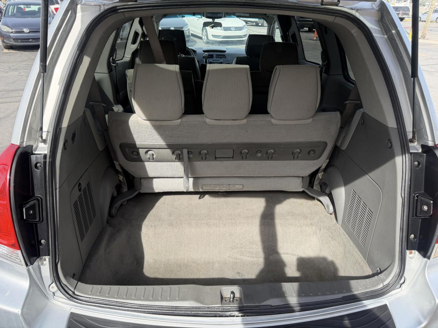 2008 Silver Sky Metallic /Gray Nissan Quest 3.5 (5N1BV28UX8N) with an 3.5L V6 DOHC 24V engine, 5-Speed Automatic transmission, located at 801 South State Street, Salt Lake City, UT, 84111, (801) 328-0098, 40.751953, -111.888206 - Clean title! Affordable family van! Low miles for the year only 138,893 miles that is really low for a 2008. Approved for up to a 5 year extended warranty plan that can be added onto the vehicle. Features: ABS Brakes, Air Conditioning, AM/FM Stereo, Automatic Transmission, Auxiliary Audio Input, C - Photo#27