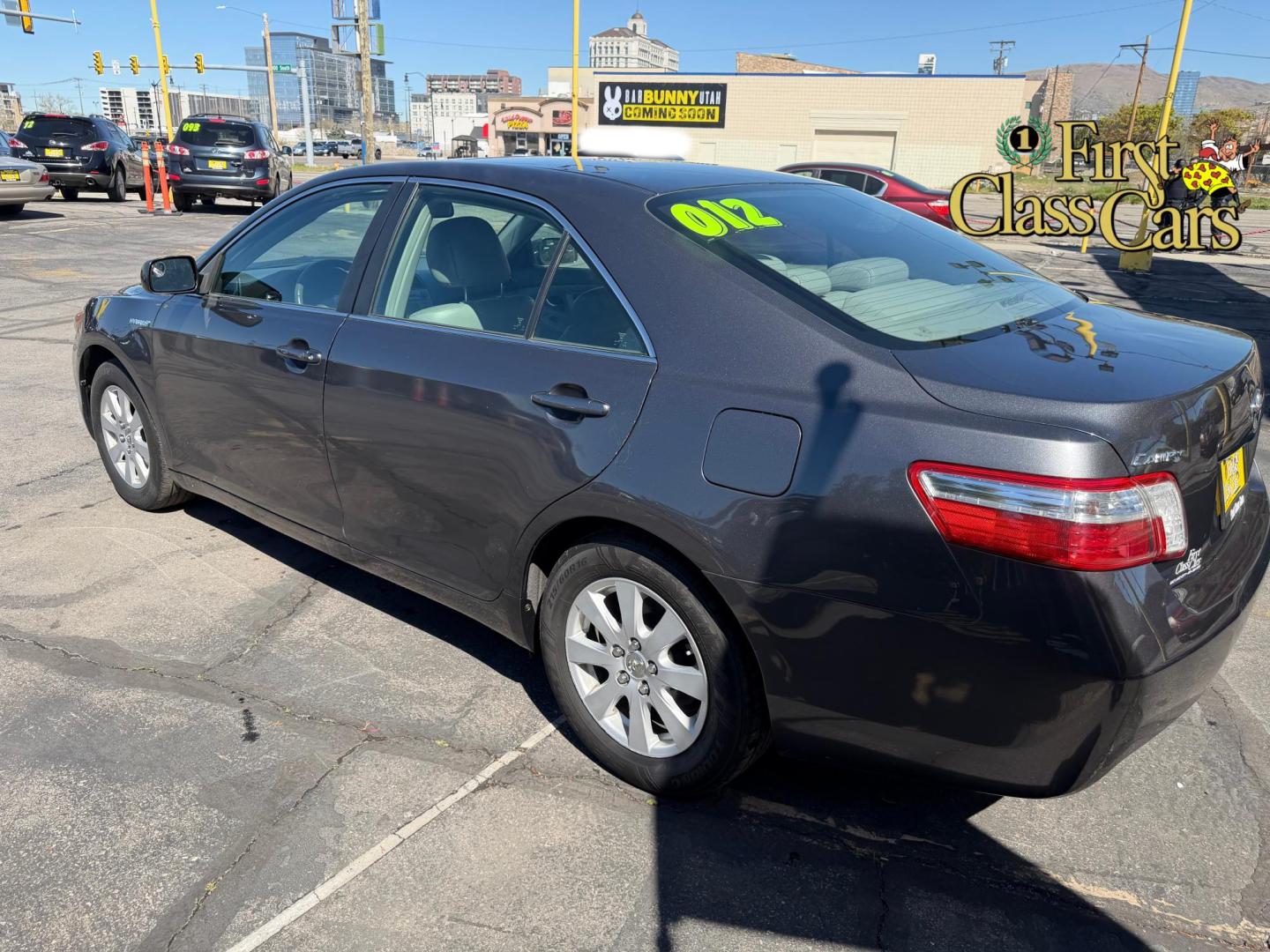 2007 Mineral Gray Metallic Toyota Camry Hybrid Sedan (4T1BB46K47U) with an 2.4L L4 DOHC 16V HYBRID engine, CVT transmission, located at 801 South State Street, Salt Lake City, UT, 84111, (801) 328-0098, 40.751953, -111.888206 - Clean title 2007 Toyota Camry Hybrid! Perfect Gas saver estimated 36–40 MPG City and highway around 34–38 MPG average is around 37 MPG!!! Only 2 previous owners on the Carfax. Really low miles for the year only 103,291 is really low for a 2007. This vehicle has been meticulously cared for and m - Photo#9