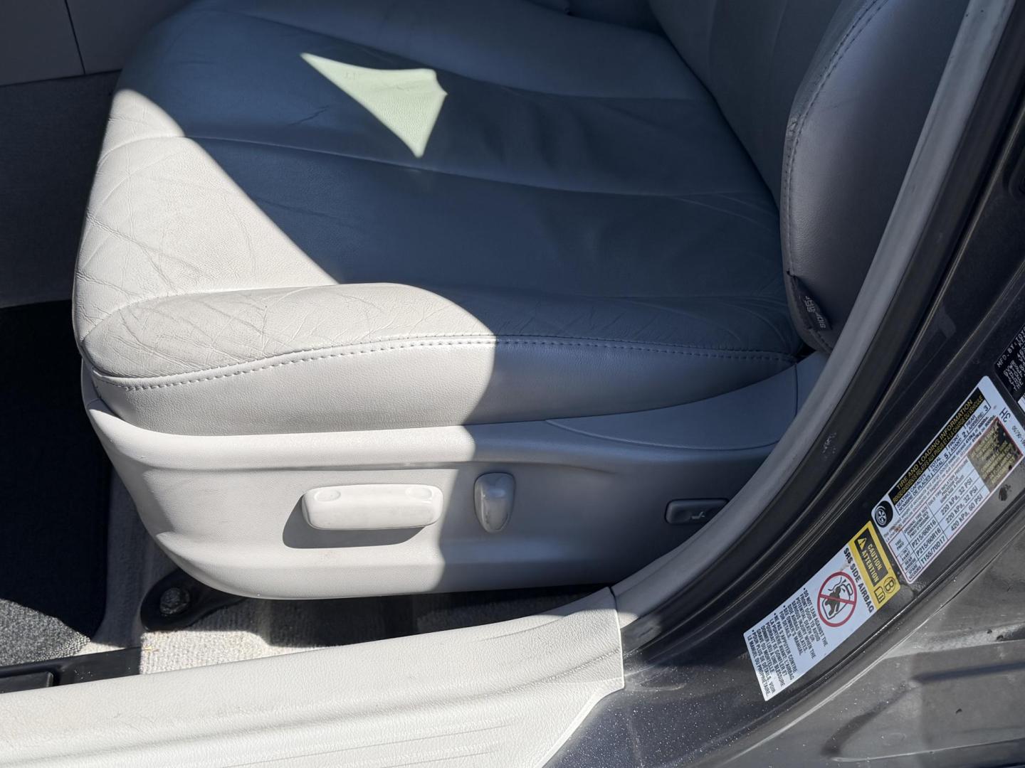 2007 Mineral Gray Metallic Toyota Camry Hybrid Sedan (4T1BB46K47U) with an 2.4L L4 DOHC 16V HYBRID engine, CVT transmission, located at 801 South State Street, Salt Lake City, UT, 84111, (801) 328-0098, 40.751953, -111.888206 - Clean title 2007 Toyota Camry Hybrid! Perfect Gas saver estimated 36–40 MPG City and highway around 34–38 MPG average is around 37 MPG!!! Only 2 previous owners on the Carfax. Really low miles for the year only 103,291 is really low for a 2007. This vehicle has been meticulously cared for and m - Photo#15