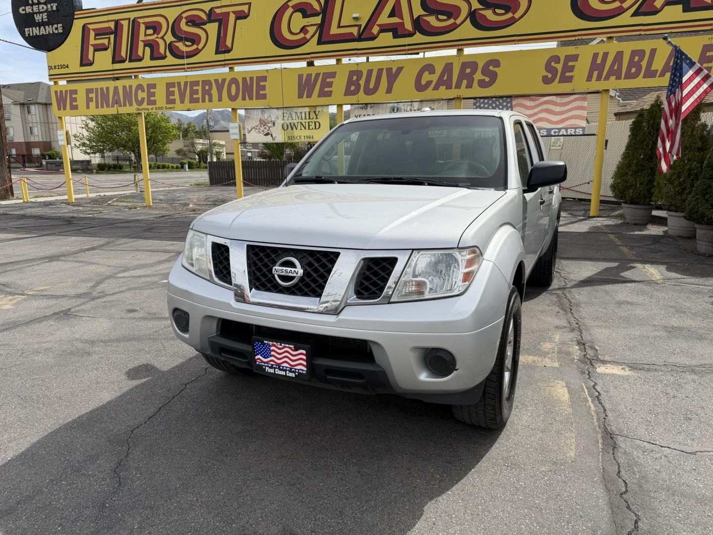 2013 Sunlight Silver Metallic /Gray Nissan Frontier SL Crew Cab 4WD (1N6AD0EV9DN) with an 4.0L V6 DOHC 24V engine, 5-Speed Automatic transmission, located at 801 South State Street, Salt Lake City, UT, 84111, (801) 328-0098, 40.751953, -111.888206 - Clean title! Carfax 2 owners only. Hard to find clean truck in excellent condition!!! Must see comes in 4x4 and showing regular service and maintenance was done on the Carfax! Approved for up to a 5 year warranty that can be purchased that covers bumper to bumper powertrain protection. Features: 4 - Photo#2
