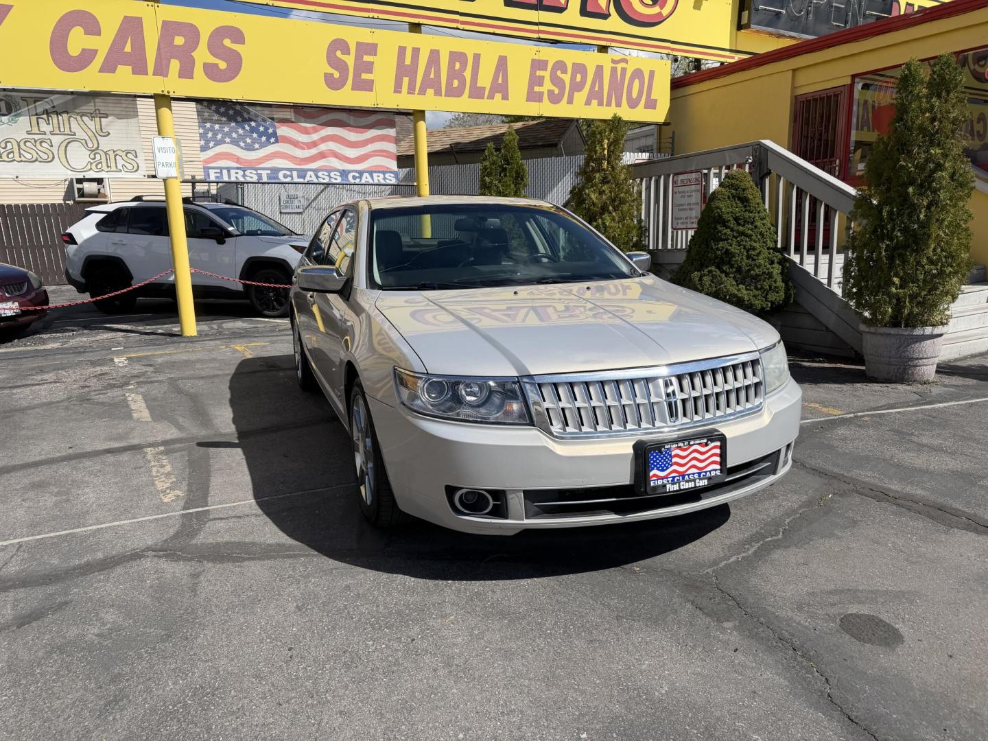 2009 Silver Sky Metallic /Black Lincoln MKZ FWD (3LNHM26T09R) with an 3.5L V6 DOHC 24V engine, 6-Speed Automatic transmission, located at 801 South State Street, Salt Lake City, UT, 84111, (801) 328-0098, 40.751953, -111.888206 - Clean title! No accidents on the Carfax report! Really super clean for the year hard to find this clean for the year! Only 2 previous owners reported on Carfax. Passed all inspections and has been approved for up to a 5 year warranty that can be added onto the sale. Super low miles also for the year - Photo#2