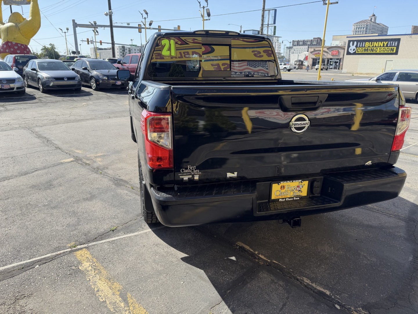 2017 Black /Black Nissan Titan S Crew Cab 4WD (1N6AA1EJ4HN) with an 5.6L V8 DOHC 32V engine, 6A transmission, located at 801 South State Street, Salt Lake City, UT, 84111, (801) 328-0098, 40.751953, -111.888206 - Clean title! Only 2 previous owners reported on the Carfax history report! This is a must see for anyone looking for a nice truck! Approved for up to a 5 year extended warranty! Come in today or call 801-328-0098 to schedule an appointment to take a look at it! Features: 4WD/AWD, ABS Brakes, Air C - Photo#12