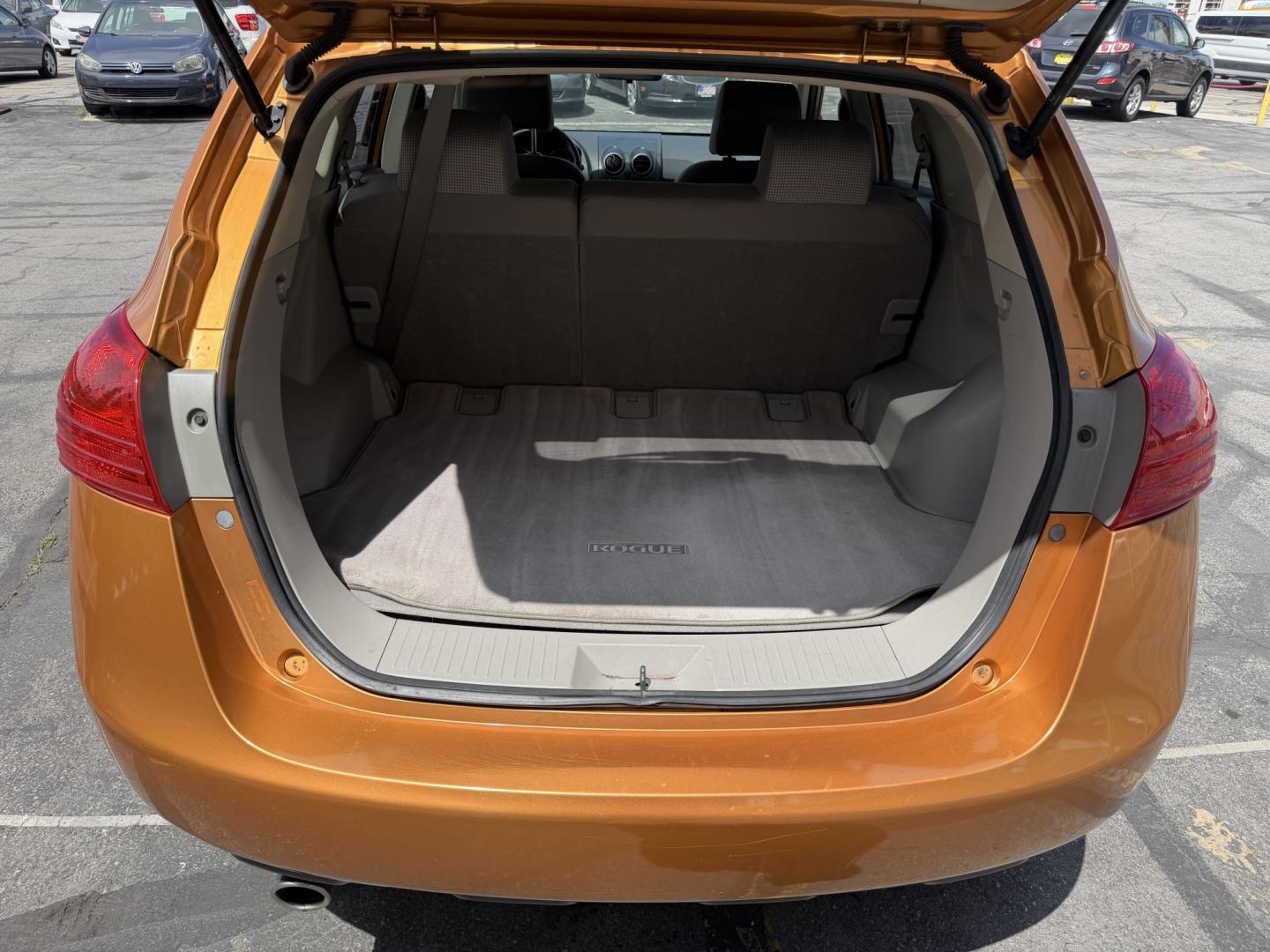 2008 Copper /Tan Nissan Rogue S (JN8AS58T68W) with an 2.5L L4 DOHC 16V engine, CVT transmission, located at 801 South State Street, Salt Lake City, UT, 84111, (801) 328-0098, 40.751953, -111.888206 - Wow LOW MILES!!! Clean title! approved for up to a 5 year warranty that can be purchase! Carfax shows regular service and maintenance was performed! Must see affordable transportation hard find. Features: ABS Brakes, Air Conditioning, Alloy Wheels, AM/FM Stereo, Automatic Transmission, Auxiliary A - Photo#23