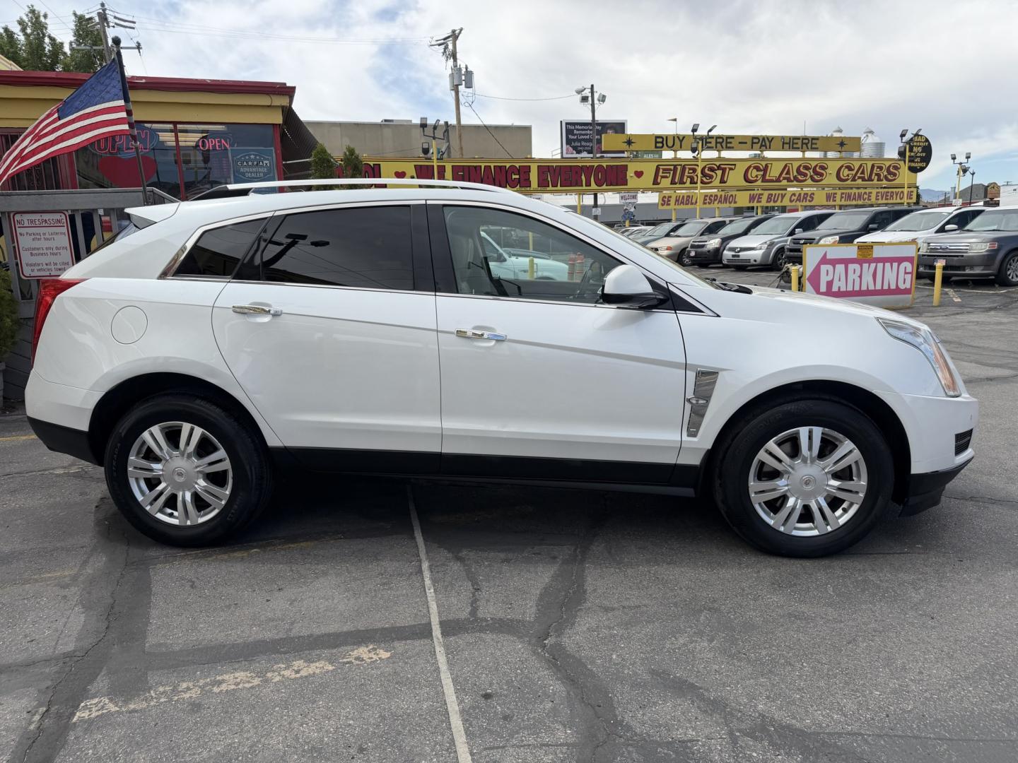 2012 Artic White /Tan Cadillac SRX Luxury (3GYFNAE37CS) with an 3.6L V6 DOHC 24V FFV engine, 6-Speed Automatic transmission, located at 801 South State Street, Salt Lake City, UT, 84111, (801) 328-0098, 40.751953, -111.888206 - Clean title! Hard to find! In great shape has passed all inspections and emissions and approved for up to a 5 year warranty that can be added onto the vehicle! Nice Cadillac in excellent condition for the year, make and miles. This is a must see for anyone looking for a clean Cadillac! Call 801-328- - Photo#4