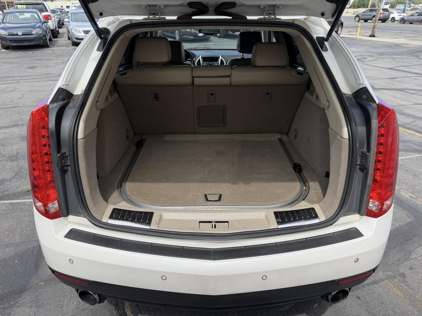 2012 Artic White /Tan Cadillac SRX Luxury (3GYFNAE37CS) with an 3.6L V6 DOHC 24V FFV engine, 6-Speed Automatic transmission, located at 801 South State Street, Salt Lake City, UT, 84111, (801) 328-0098, 40.751953, -111.888206 - Clean title! Hard to find! In great shape has passed all inspections and emissions and approved for up to a 5 year warranty that can be added onto the vehicle! Nice Cadillac in excellent condition for the year, make and miles. This is a must see for anyone looking for a clean Cadillac! Call 801-328- - Photo#28