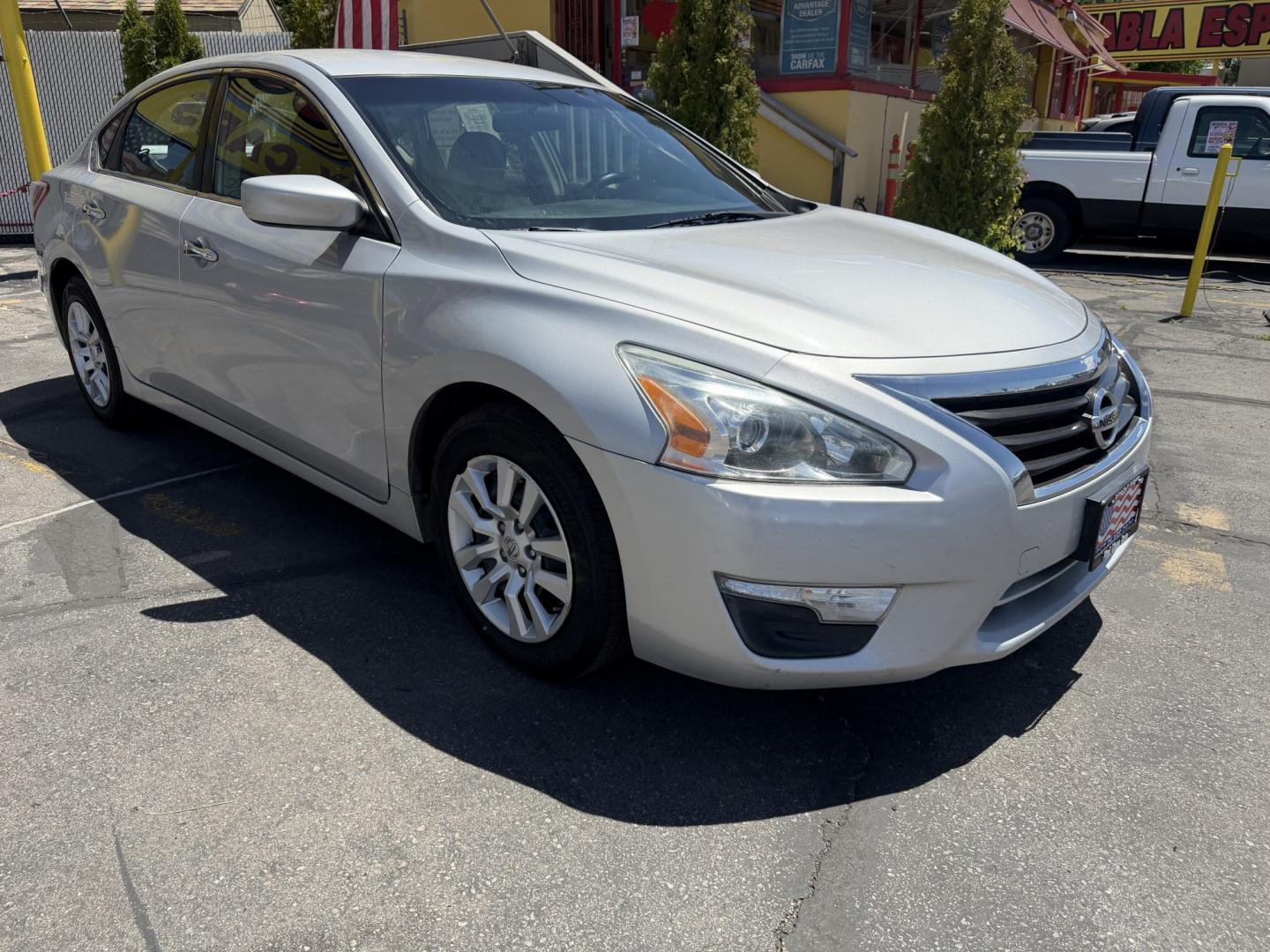 2013 Quick Silver Pearl /Black Nissan Altima 2.5 S (1N4AL3AP2DN) with an 2.5L L4 DOHC 16V engine, Automatic transmission, located at 801 South State Street, Salt Lake City, UT, 84111, (801) 328-0098, 40.751953, -111.888206 - Low Miles! Clean title! Carfax shows regular service was performed and car was cared for! No accidents on Carfax regular oil changes and service was performed. Passed all inspections by a certified mechanic and has been approved for up to a 5 year bumper to bumper warranty that covers major componen - Photo#3