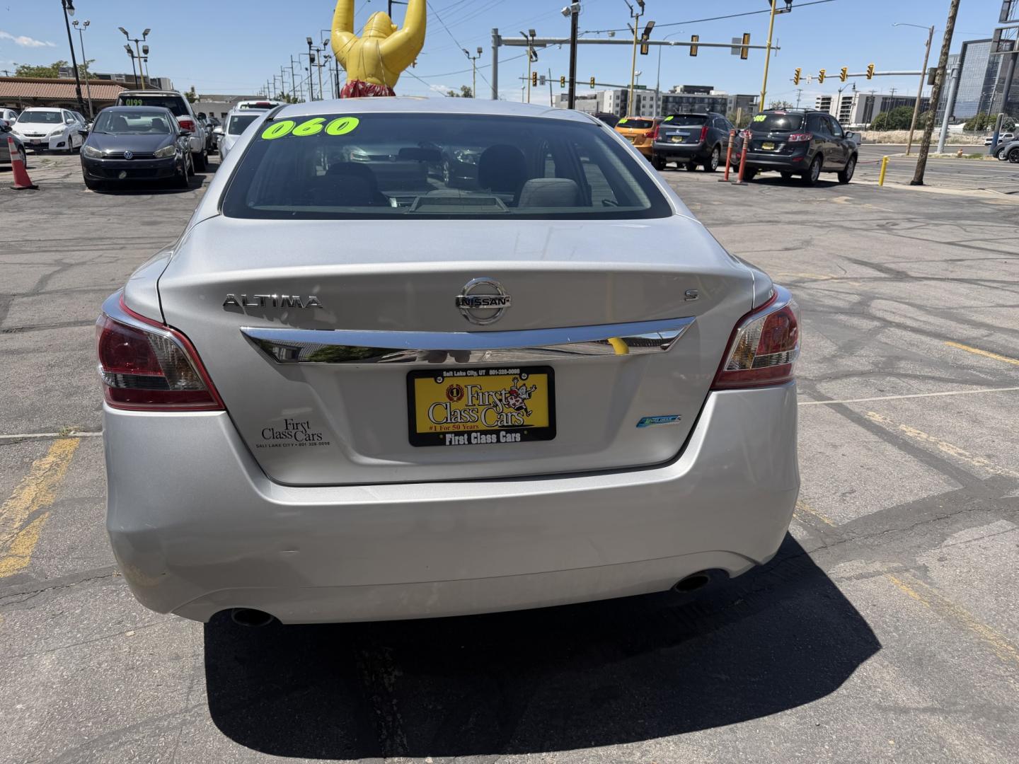 2013 Quick Silver Pearl /Black Nissan Altima 2.5 S (1N4AL3AP2DN) with an 2.5L L4 DOHC 16V engine, Automatic transmission, located at 801 South State Street, Salt Lake City, UT, 84111, (801) 328-0098, 40.751953, -111.888206 - Low Miles! Clean title! Carfax shows regular service was performed and car was cared for! No accidents on Carfax regular oil changes and service was performed. Passed all inspections by a certified mechanic and has been approved for up to a 5 year bumper to bumper warranty that covers major componen - Photo#7