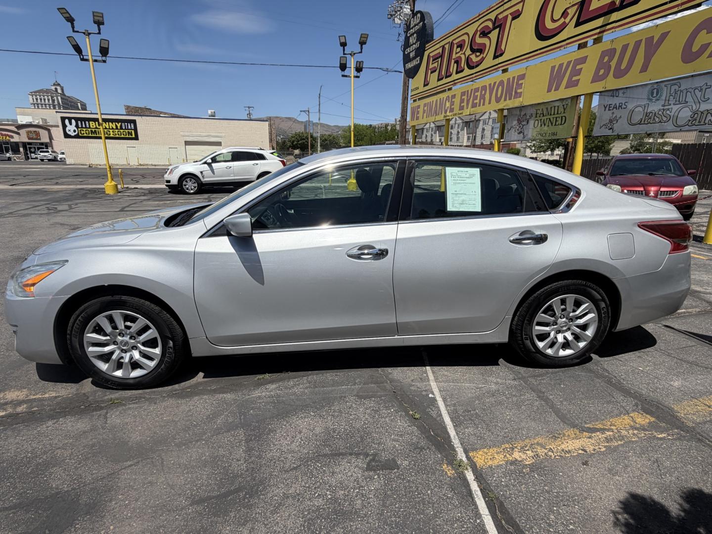 2013 Quick Silver Pearl /Black Nissan Altima 2.5 S (1N4AL3AP2DN) with an 2.5L L4 DOHC 16V engine, Automatic transmission, located at 801 South State Street, Salt Lake City, UT, 84111, (801) 328-0098, 40.751953, -111.888206 - Low Miles! Clean title! Carfax shows regular service was performed and car was cared for! No accidents on Carfax regular oil changes and service was performed. Passed all inspections by a certified mechanic and has been approved for up to a 5 year bumper to bumper warranty that covers major componen - Photo#10