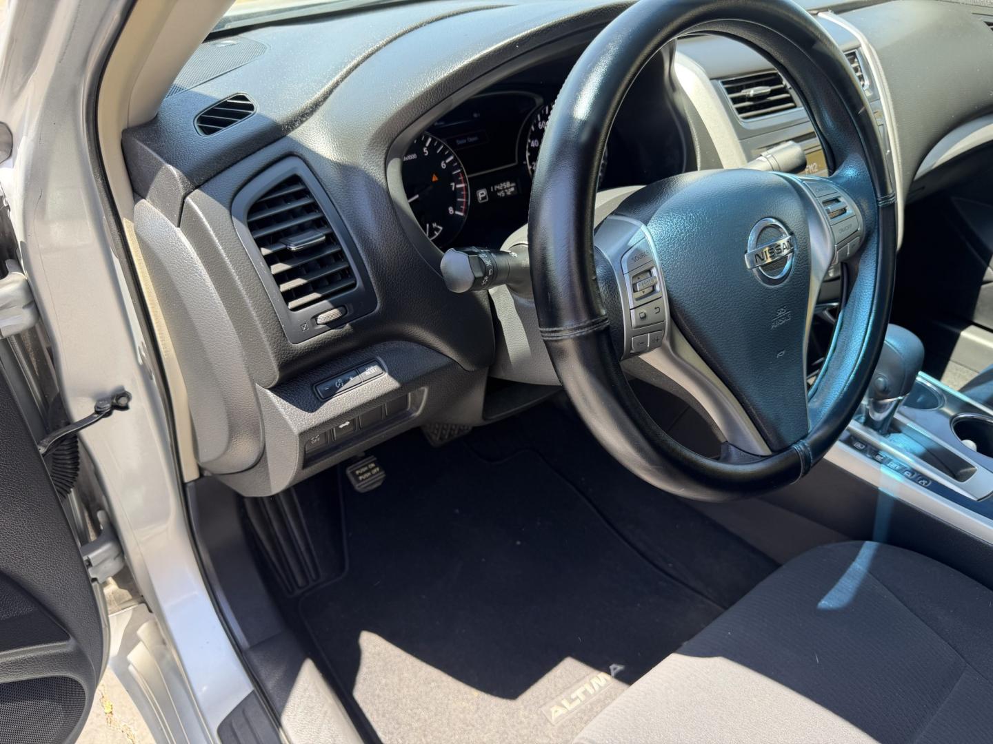 2013 Quick Silver Pearl /Black Nissan Altima 2.5 S (1N4AL3AP2DN) with an 2.5L L4 DOHC 16V engine, Automatic transmission, located at 801 South State Street, Salt Lake City, UT, 84111, (801) 328-0098, 40.751953, -111.888206 - Low Miles! Clean title! Carfax shows regular service was performed and car was cared for! No accidents on Carfax regular oil changes and service was performed. Passed all inspections by a certified mechanic and has been approved for up to a 5 year bumper to bumper warranty that covers major componen - Photo#22