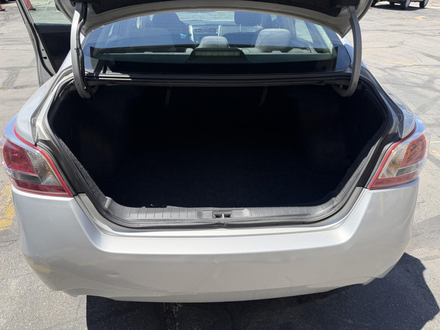 2013 Quick Silver Pearl /Black Nissan Altima 2.5 S (1N4AL3AP2DN) with an 2.5L L4 DOHC 16V engine, Automatic transmission, located at 801 South State Street, Salt Lake City, UT, 84111, (801) 328-0098, 40.751953, -111.888206 - Low Miles! Clean title! Carfax shows regular service was performed and car was cared for! No accidents on Carfax regular oil changes and service was performed. Passed all inspections by a certified mechanic and has been approved for up to a 5 year bumper to bumper warranty that covers major componen - Photo#27