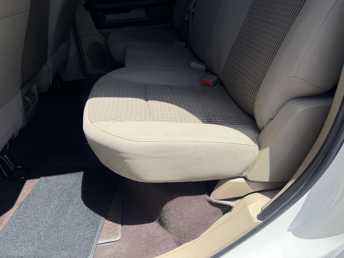 2009 Super White /Tan Dodge Ram 1500 SLT Crew Cab 4WD (1D3HV13P49S) with an 4.7L V8 SOHC 16V FFV engine, 5-Speed Automatic transmission, located at 801 South State Street, Salt Lake City, UT, 84111, (801) 328-0098, 40.751953, -111.888206 - Seats up to 6 People! Folding Armrest! Clean Title! Clean Carfax! Carfax shows regular service was performed and maintained. Nice affordable 4x4 truck great summer time truck for towing or winter truck for 4x4 as well! Passed all inspections already by a certified mechanic and has been approved for - Photo#21