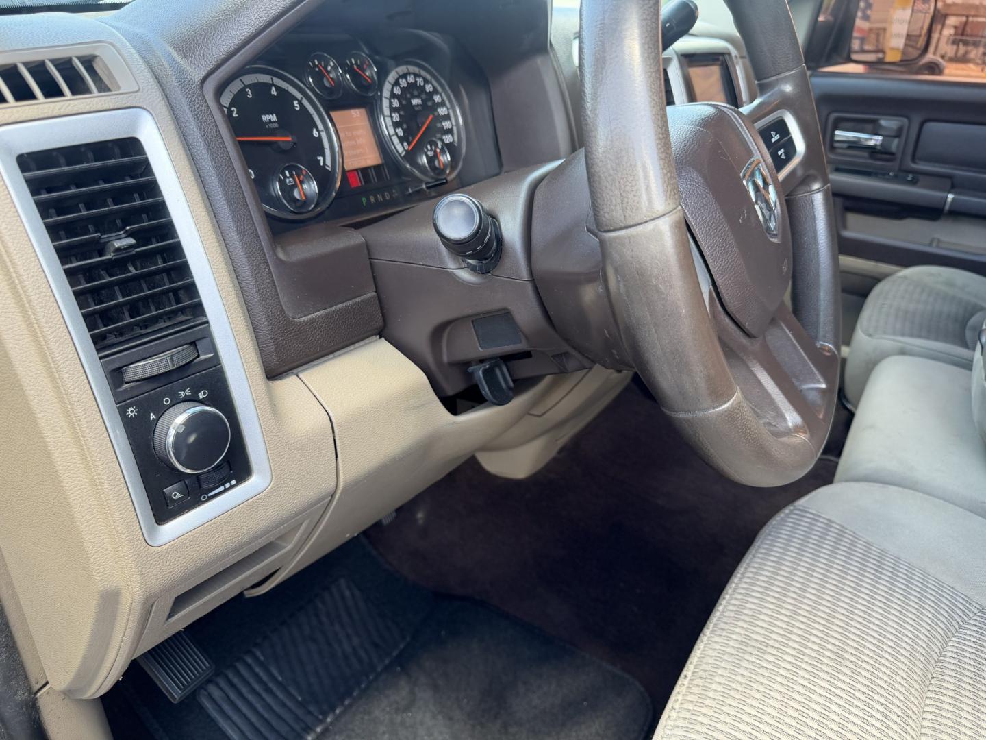 2009 Super White /Tan Dodge Ram 1500 SLT Crew Cab 4WD (1D3HV13P49S) with an 4.7L V8 SOHC 16V FFV engine, 5-Speed Automatic transmission, located at 801 South State Street, Salt Lake City, UT, 84111, (801) 328-0098, 40.751953, -111.888206 - Seats up to 6 People! Folding Armrest! Clean Title! Clean Carfax! Carfax shows regular service was performed and maintained. Nice affordable 4x4 truck great summer time truck for towing or winter truck for 4x4 as well! Passed all inspections already by a certified mechanic and has been approved for - Photo#25