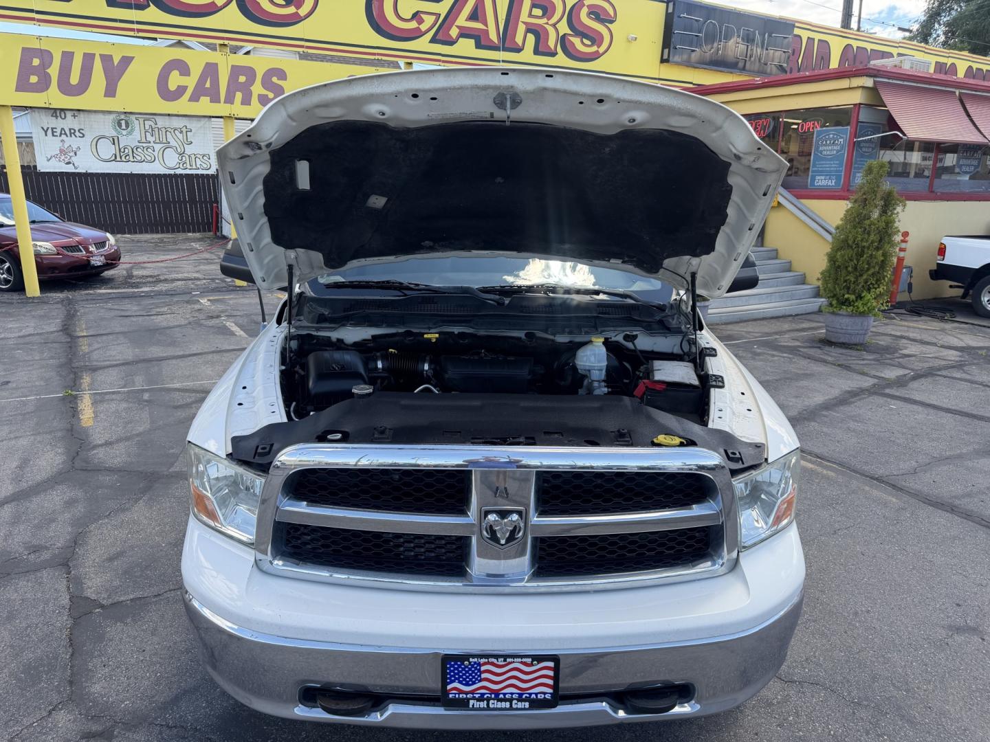 2009 Super White /Tan Dodge Ram 1500 SLT Crew Cab 4WD (1D3HV13P49S) with an 4.7L V8 SOHC 16V FFV engine, 5-Speed Automatic transmission, located at 801 South State Street, Salt Lake City, UT, 84111, (801) 328-0098, 40.751953, -111.888206 - Seats up to 6 People! Folding Armrest! Clean Title! Clean Carfax! Carfax shows regular service was performed and maintained. Nice affordable 4x4 truck great summer time truck for towing or winter truck for 4x4 as well! Passed all inspections already by a certified mechanic and has been approved for - Photo#30