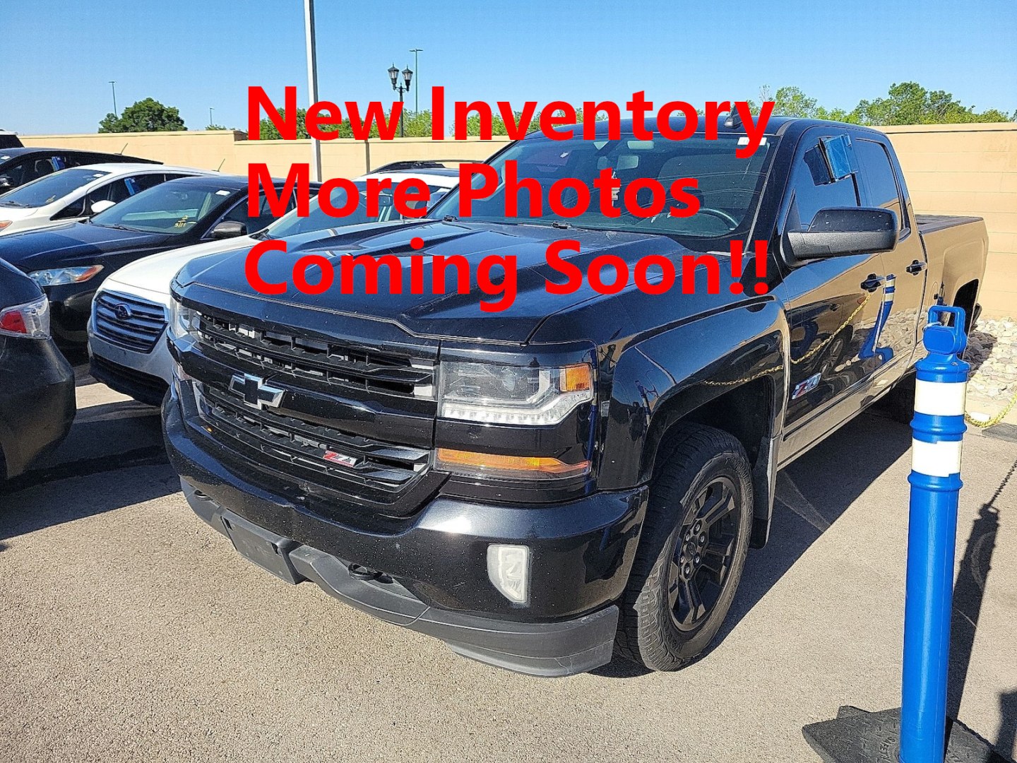 2017 Black /Black Chevrolet Silverado 1500 LT Double Cab 4WD (1GCVKREC2HZ) with an 5.3L V8 OHV 16V engine, 6A transmission, located at 801 South State Street, Salt Lake City, UT, 84111, (801) 328-0098, 40.751953, -111.888206 - Seats up to 6 People! Folding Armrest! Clean Title! Clean Carfax! Carfax shows no accidents and only 2 previous owners. This truck was a new car dealer trade-in and has been regularly serviced and maintained. Absolutely immaculate 2017 Chevrolet Silverado 1500 LT with the highly desirable Z71 Packag - Photo#0