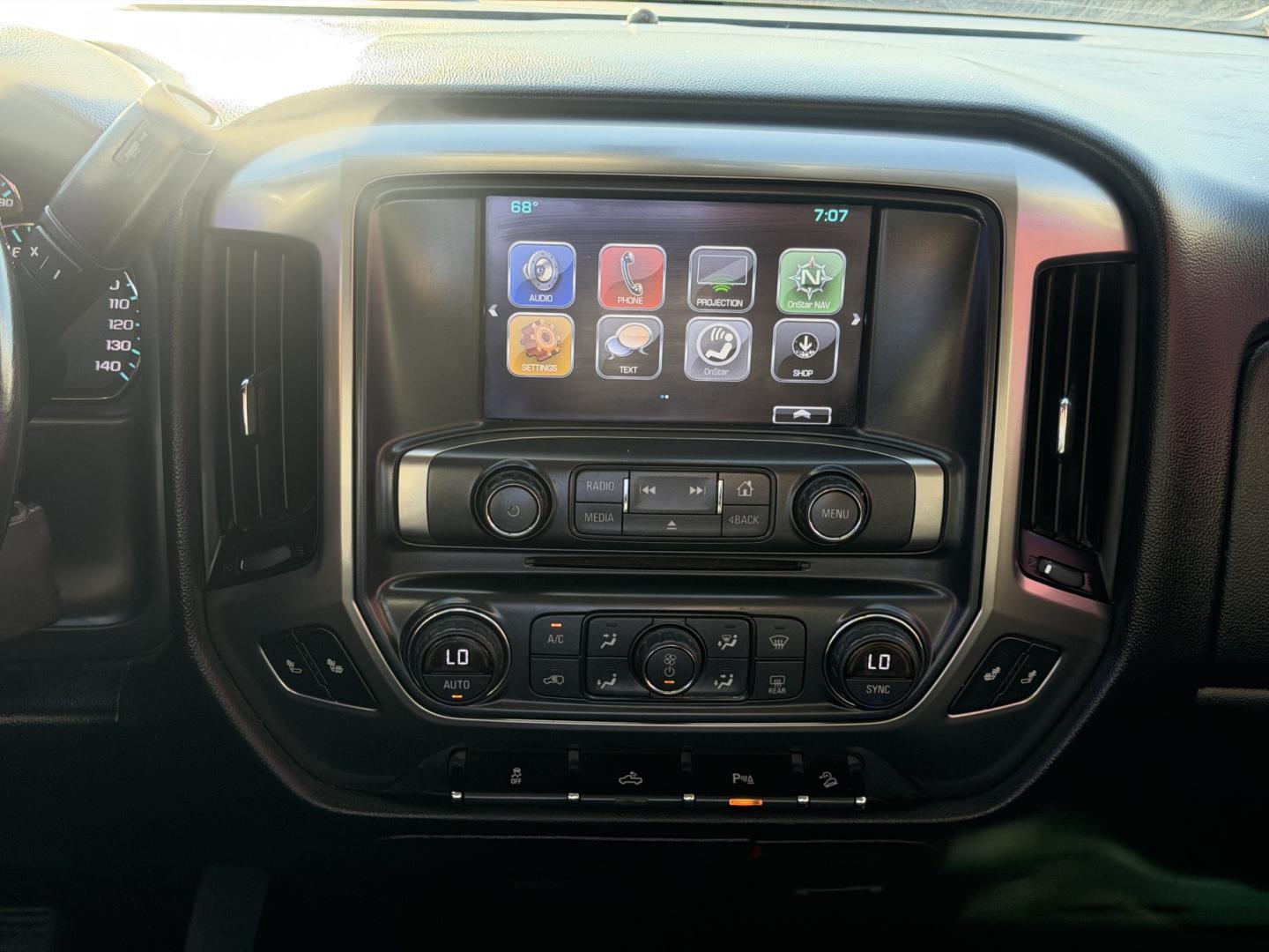 2017 Black /Black Chevrolet Silverado 1500 Z71 LT Double Cab 4WD (1GCVKREC2HZ) with an 5.3L V8 OHV 16V engine, 6A transmission, located at 801 South State Street, Salt Lake City, UT, 84111, (801) 328-0098, 40.751953, -111.888206 - Seats up to 6 People! Folding Armrest! Clean Title! Clean Carfax! Carfax shows no accidents and only 2 previous owners. This truck was a new car dealer trade-in and has been regularly serviced and maintained. Absolutely immaculate 2017 Chevrolet Silverado 1500 LT with the highly desirable Z71 Packag - Photo#21