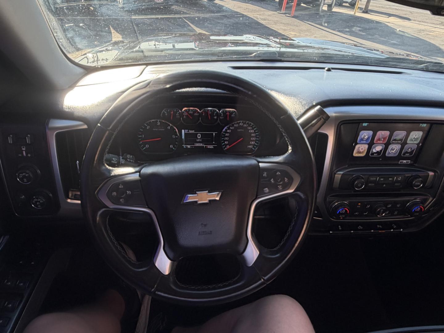 2017 Black /Black Chevrolet Silverado 1500 Z71 LT Double Cab 4WD (1GCVKREC2HZ) with an 5.3L V8 OHV 16V engine, 6A transmission, located at 801 South State Street, Salt Lake City, UT, 84111, (801) 328-0098, 40.751953, -111.888206 - Seats up to 6 People! Folding Armrest! Clean Title! Clean Carfax! Carfax shows no accidents and only 2 previous owners. This truck was a new car dealer trade-in and has been regularly serviced and maintained. Absolutely immaculate 2017 Chevrolet Silverado 1500 LT with the highly desirable Z71 Packag - Photo#27