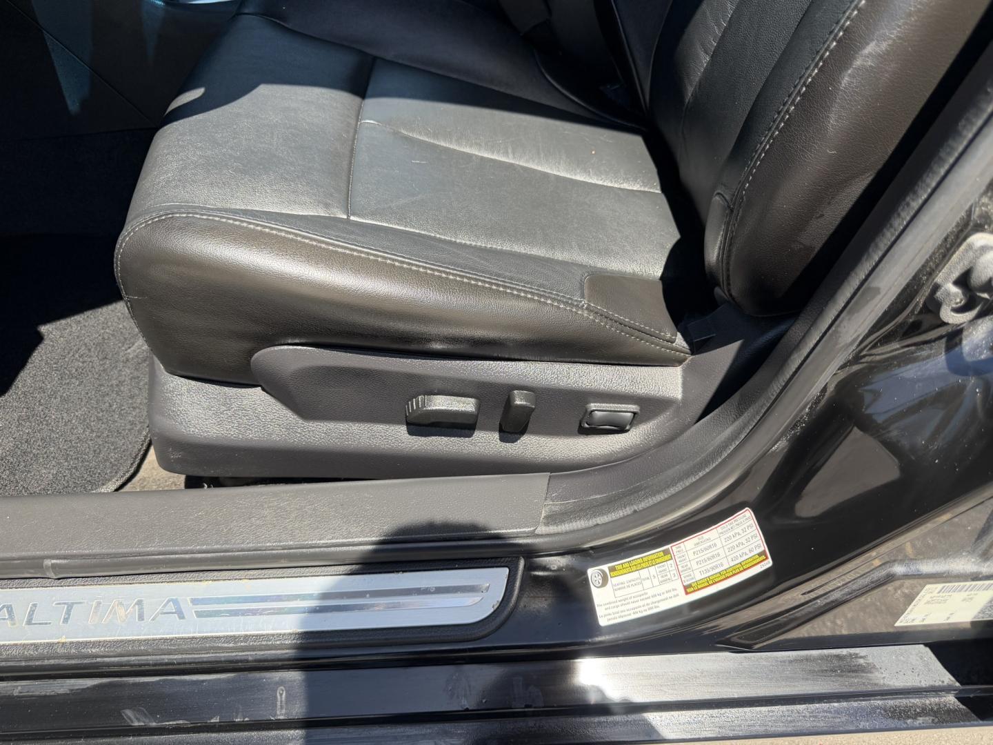 2012 Black /Black Nissan Altima 2.5 S (1N4AL2AP0CN) with an 2.5L L4 DOHC 16V engine, Automatic transmission, located at 801 South State Street, Salt Lake City, UT, 84111, (801) 328-0098, 40.751953, -111.888206 - Clean Title! Clean Carfax! Carfax shows only 2 previous owners and regular service was performed and maintained. Nice reliable and fuel efficient 2012 Nissan Altima 2.5 S Automatic with a comfortable ride and great features! Perfect commuter car, first car, or affordable daily driver with a smooth a - Photo#18