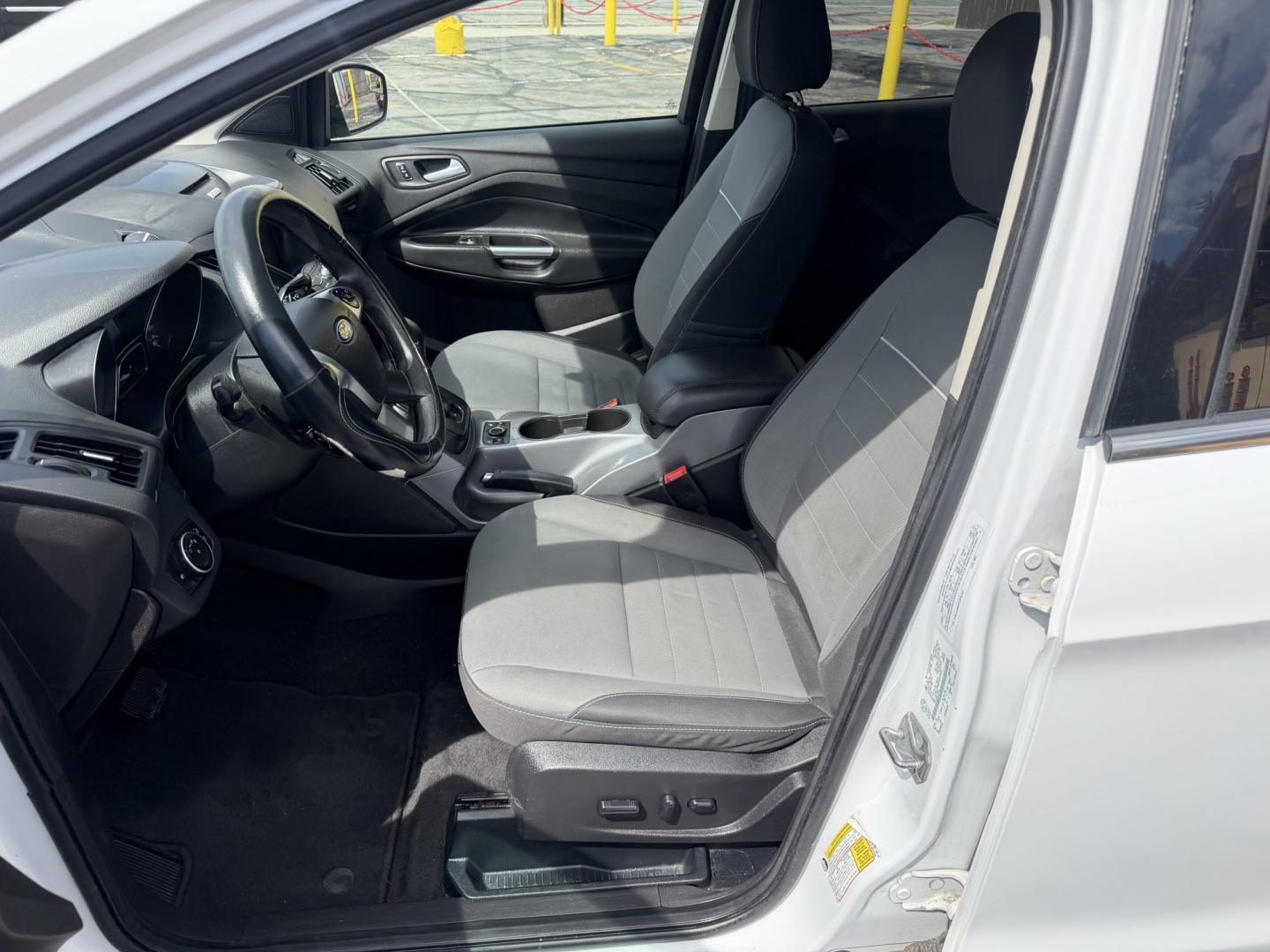 2015 Super White /Black Ford Escape SE 4WD (1FMCU9G93FU) with an 2.0L L4 DOHC 16V engine, 6-Speed Automatic transmission, located at 801 South State Street, Salt Lake City, UT, 84111, (801) 328-0098, 40.751953, -111.888206 - Clean Title! Clean Carfax! Carfax shows no accidents and only 3 previous owners. Nice dependable and fuel efficient 2015 Ford Escape SE 4x4 with the powerful turbo charged engine! Great SUV for commuting, road trips, family driving, or winter weather with plenty of cargo space and comfortable seatin - Photo#15