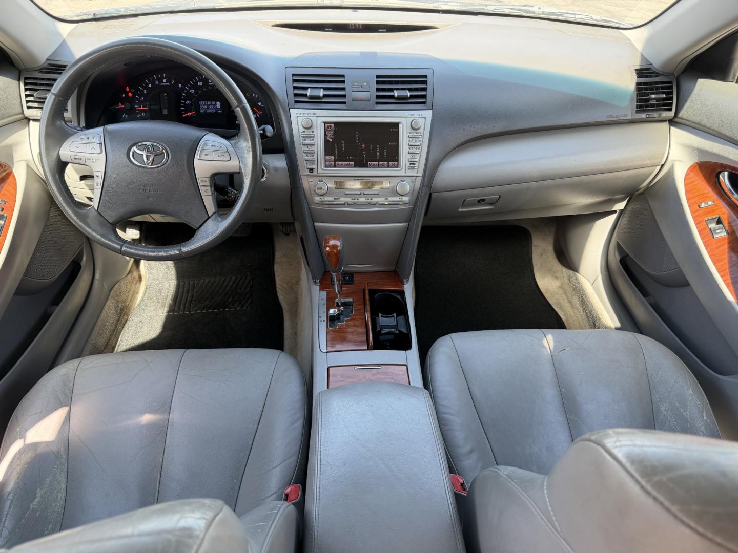 2011 Platinum Gray Metallic /Gray Toyota Camry LE V6 6-Spd AT (4T1BK3EK6BU) with an 3.5L V6 DOHC 24V engine, 6-Speed Automatic transmission, located at 801 South State Street, Salt Lake City, UT, 84111, (801) 328-0098, 40.751953, -111.888206 - Looking for a reliable, comfortable, and fuel-efficient sedan? This 2011 Toyota Camry is an excellent choice! Known for its legendary Toyota dependability, smooth ride, and low cost of ownership, the Camry remains one of the most sought-after sedans on the road today. This Camry comes loaded with p - Photo#13
