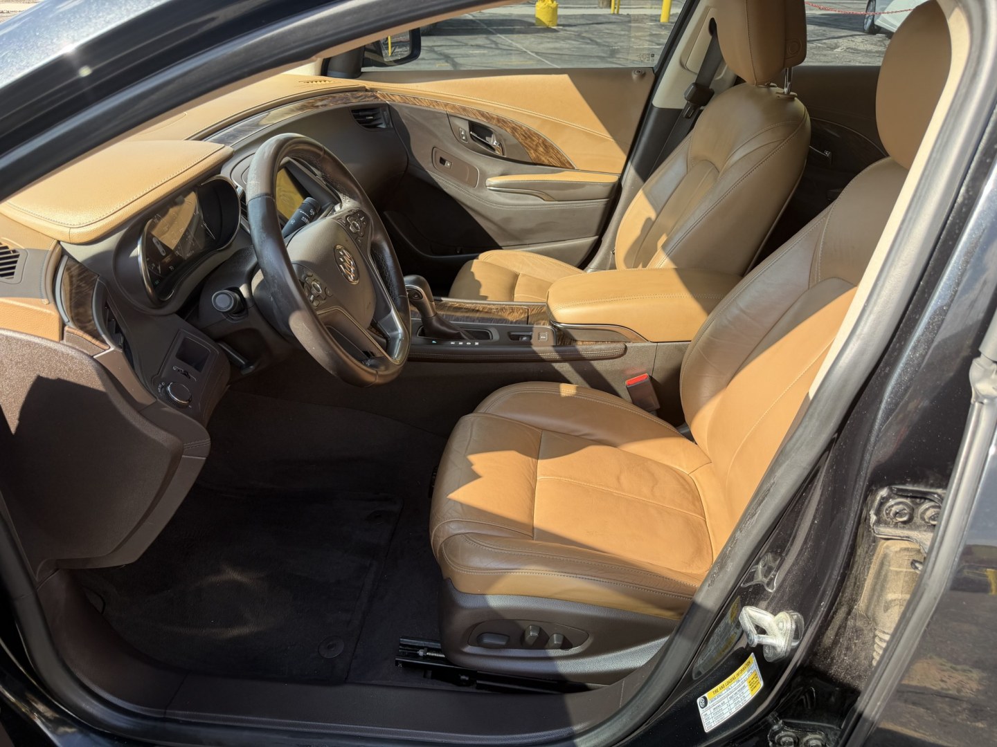 2014 Black /Brown Buick LaCrosse Leather Package (1G4GB5G37EF) with an 3.6L V6 DOHC 24V FFV engine, 6-Speed Automatic transmission, located at 801 South State Street, Salt Lake City, UT, 84111, (801) 328-0098, 40.751953, -111.888206 - Wow immaculate condition inside and out! This is a must see! Low miles only 96,652 that is very low for the year! Come in today and see for yourself how nice this Buick Lacrosse is! Approved for up to a 5 year warranty and passed all inspections! Clean title! Features: Leather-appointed seating,- Photo#10