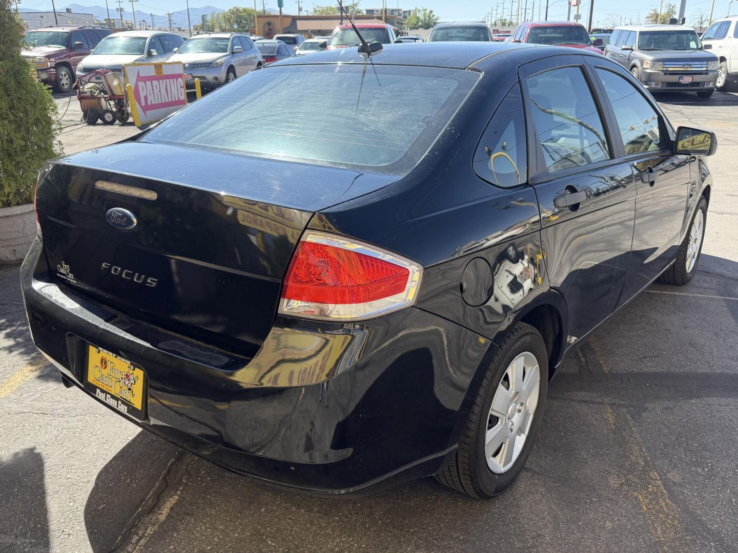 2011 Black /Black Ford Focus S Sedan (1FAHP3EN7BW) with an 2.0L L4 DOHC 16V engine, Manual transmission, located at 801 South State Street, Salt Lake City, UT, 84111, (801) 328-0098, 40.751953, -111.888206 - Clean title! Approved for up to a 5 year bumper to bumper warranty that can be added at time of sale. Great gas mileage average around 30-35 MPG Highway great commuter car to and from work. Features:ABS Brakes, Air Conditioning, AM/FM Stereo, Automatic Transmission, Auxiliary Audio Input, CD Audio,- Photo#5