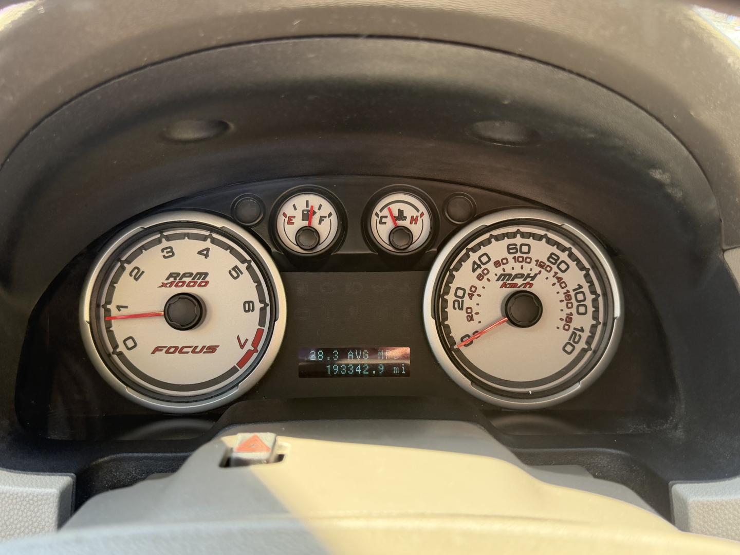 2011 Black /Black Ford Focus S Sedan (1FAHP3EN7BW) with an 2.0L L4 DOHC 16V engine, Manual transmission, located at 801 South State Street, Salt Lake City, UT, 84111, (801) 328-0098, 40.751953, -111.888206 - Clean title! Approved for up to a 5 year bumper to bumper warranty that can be added at time of sale. Great gas mileage average around 30-35 MPG Highway great commuter car to and from work. Features:ABS Brakes, Air Conditioning, AM/FM Stereo, Automatic Transmission, Auxiliary Audio Input, CD Audio,- Photo#18
