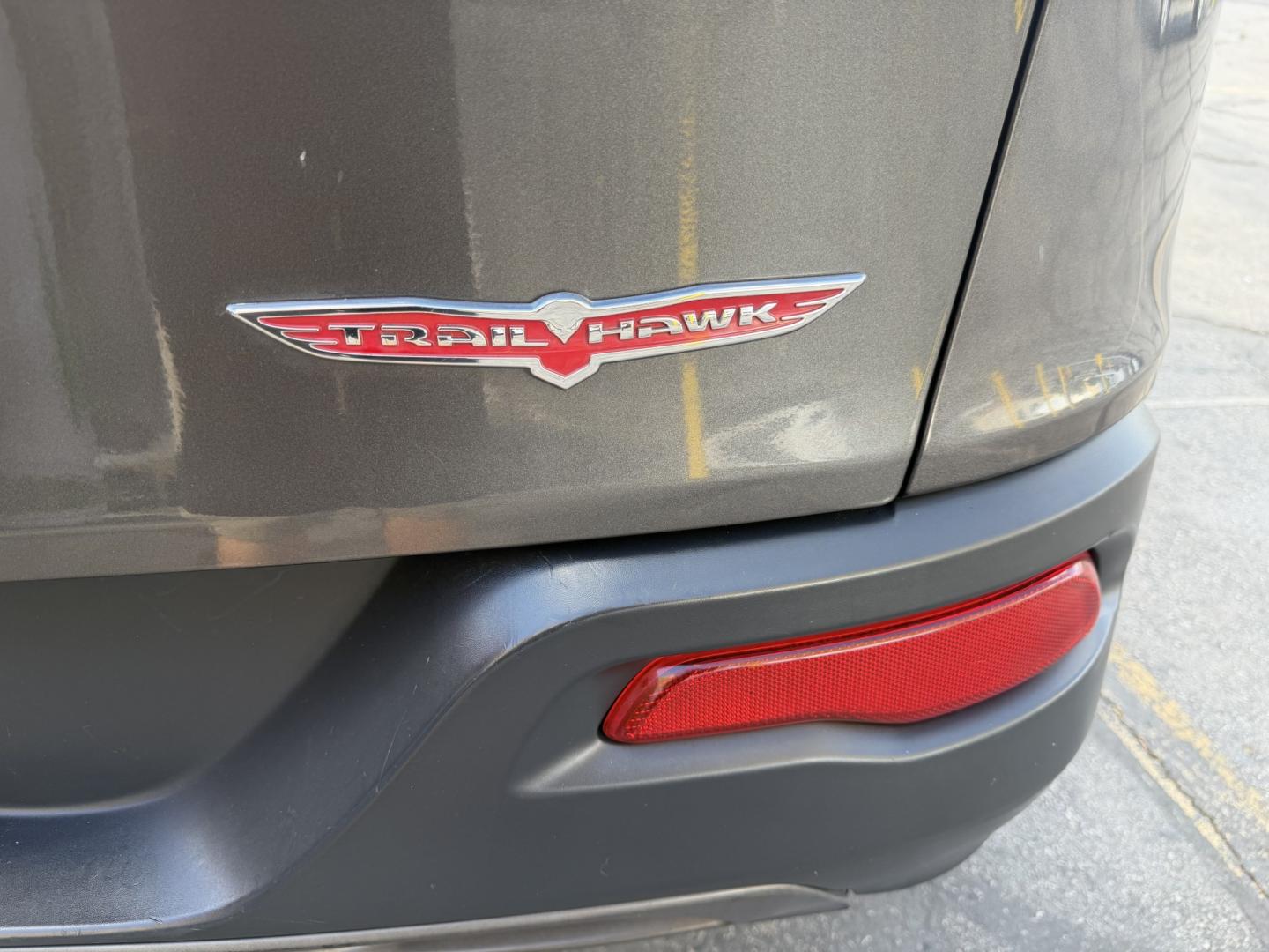 2016 Mineral Gray Metallic /Black Jeep Cherokee Trailhawk 4WD (1C4PJMBS6GW) with an 3.2L V6 DOHC 24V engine, 9A transmission, located at 801 South State Street, Salt Lake City, UT, 84111, (801) 328-0098, 40.751953, -111.888206 - Clean title no accidents on Carfax report! Perfect Jeep for winter great reliability and very good in the snow and 4x4 conditions! Includes the Trail Hawk package, roof rack and much more! Approved for up to a 5 year warranty that can be added at time of sale!!! Features: Automatic Transmission, 3.- Photo#11
