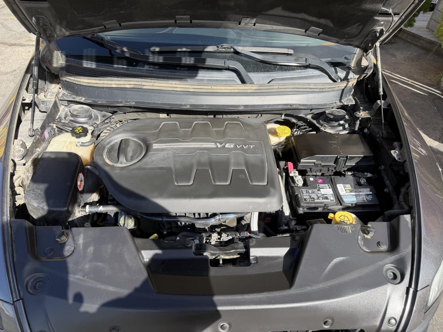 2016 Mineral Gray Metallic /Black Jeep Cherokee Trailhawk 4WD (1C4PJMBS6GW) with an 3.2L V6 DOHC 24V engine, 9A transmission, located at 801 South State Street, Salt Lake City, UT, 84111, (801) 328-0098, 40.751953, -111.888206 - Clean title no accidents on Carfax report! Perfect Jeep for winter great reliability and very good in the snow and 4x4 conditions! Includes the Trail Hawk package, roof rack and much more! Approved for up to a 5 year warranty that can be added at time of sale!!! Features: Automatic Transmission, 3.- Photo#27