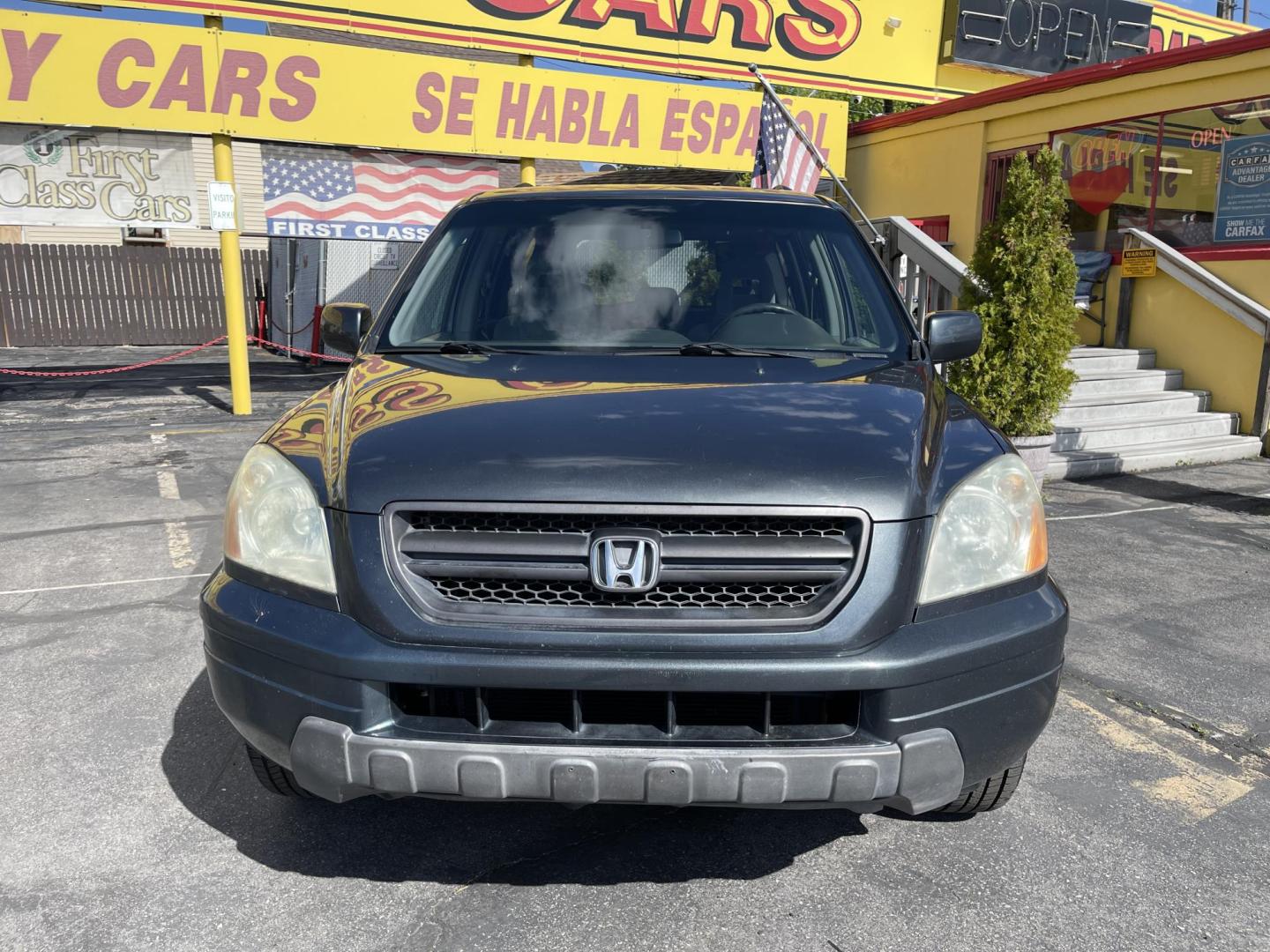 2003 Sagebrush Pearl /Gray Cloth Honda Pilot EX (2HKYF184X3H) with an 3.5L V6 engine, Automatic transmission, located at 801 South State Street, Salt Lake City, UT, 84111, (801) 328-0098, 40.751953, -111.888206 - 3rd row seating! 4x4! Clean title!!! Vehicle Features: EX Model, 3rd Rear Seat, 4WD-AWD, ABS Brakes, Air Conditioning, Alloy Wheels, AM-FM Stereo, Automatic Transmission, Cassette Player, CD Audio, Cloth Seats, Cruise Control, Fold-Away Third Row, Power Locks, Power Mirrors, Power Seat(s), Power W - Photo#2