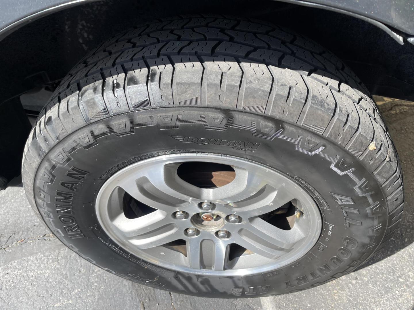 2003 Sagebrush Pearl /Gray Cloth Honda Pilot EX (2HKYF184X3H) with an 3.5L V6 engine, Automatic transmission, located at 801 South State Street, Salt Lake City, UT, 84111, (801) 328-0098, 40.751953, -111.888206 - 3rd row seating! 4x4! Clean title!!! Vehicle Features: EX Model, 3rd Rear Seat, 4WD-AWD, ABS Brakes, Air Conditioning, Alloy Wheels, AM-FM Stereo, Automatic Transmission, Cassette Player, CD Audio, Cloth Seats, Cruise Control, Fold-Away Third Row, Power Locks, Power Mirrors, Power Seat(s), Power W - Photo#8