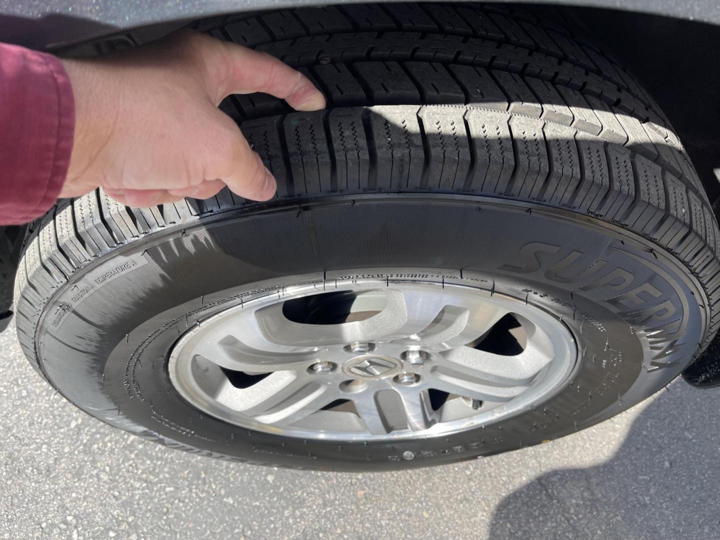 2003 Sagebrush Pearl /Gray Cloth Honda Pilot EX (2HKYF184X3H) with an 3.5L V6 engine, Automatic transmission, located at 801 South State Street, Salt Lake City, UT, 84111, (801) 328-0098, 40.751953, -111.888206 - 3rd row seating! 4x4! Clean title!!! Vehicle Features: EX Model, 3rd Rear Seat, 4WD-AWD, ABS Brakes, Air Conditioning, Alloy Wheels, AM-FM Stereo, Automatic Transmission, Cassette Player, CD Audio, Cloth Seats, Cruise Control, Fold-Away Third Row, Power Locks, Power Mirrors, Power Seat(s), Power W - Photo#9