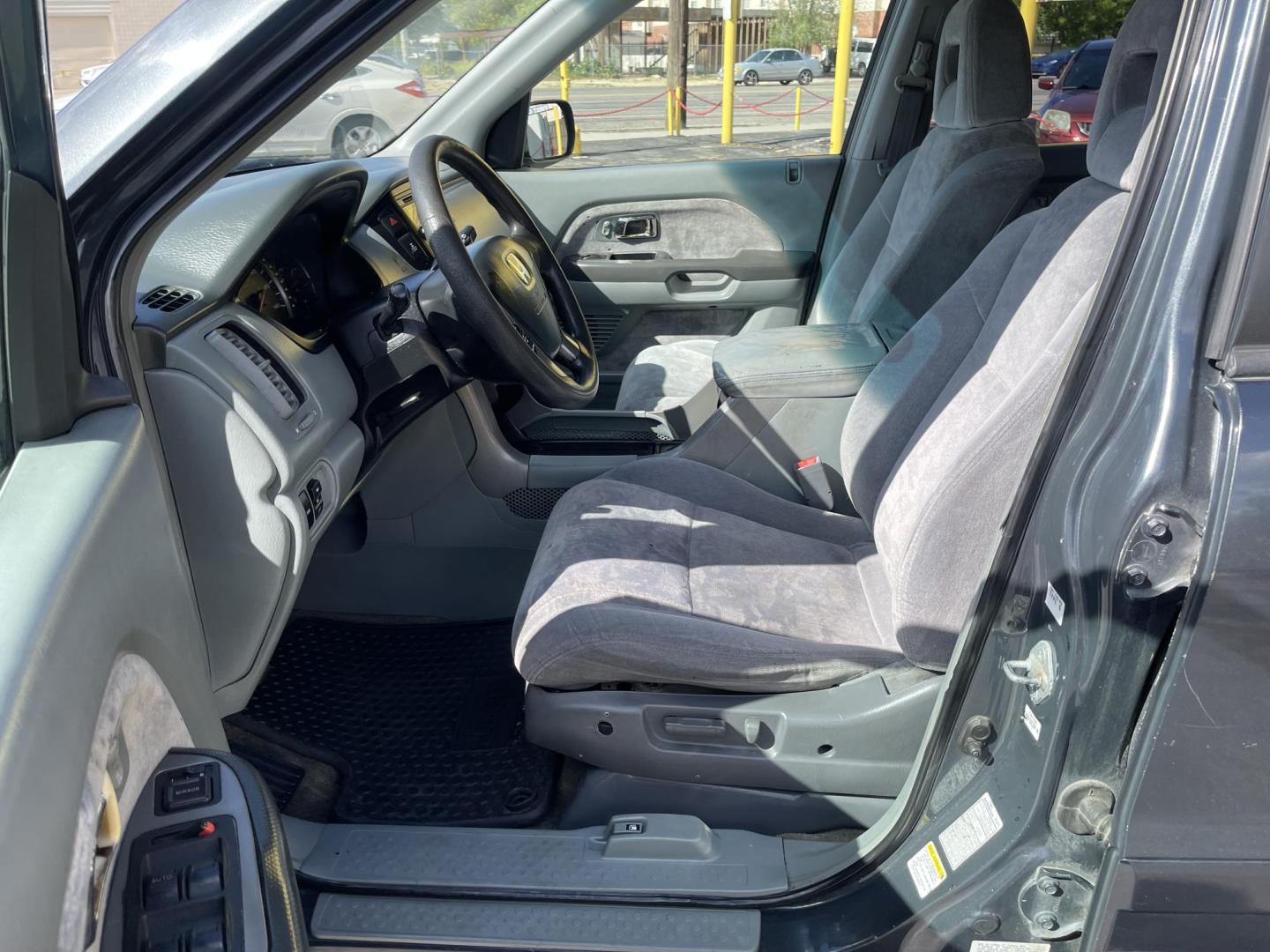 2003 Sagebrush Pearl /Gray Cloth Honda Pilot EX (2HKYF184X3H) with an 3.5L V6 engine, Automatic transmission, located at 801 South State Street, Salt Lake City, UT, 84111, (801) 328-0098, 40.751953, -111.888206 - 3rd row seating! 4x4! Clean title!!! Vehicle Features: EX Model, 3rd Rear Seat, 4WD-AWD, ABS Brakes, Air Conditioning, Alloy Wheels, AM-FM Stereo, Automatic Transmission, Cassette Player, CD Audio, Cloth Seats, Cruise Control, Fold-Away Third Row, Power Locks, Power Mirrors, Power Seat(s), Power W - Photo#10