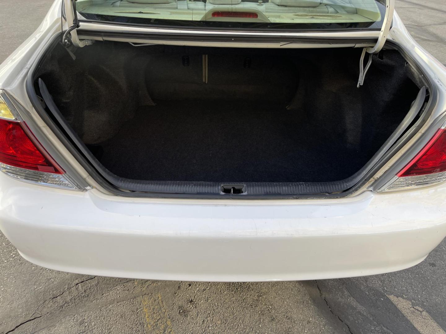 2005 Super White II /Gray Cloth Toyota Camry LE (4T1BE32K55U) with an 2.4L I4 engine, Automatic transmission, located at 801 South State Street, Salt Lake City, UT, 84111, (801) 328-0098, 40.751953, -111.888206 - Life is crazy. Now is the time to buy! All of our prices are just dollars above our cost. These prices will change as soon as life isn't so crazy. So please call or come in. We are here to save you a lot of money! Our service department is OPEN DAILY to help with any of your service needs. Please ca - Photo#20