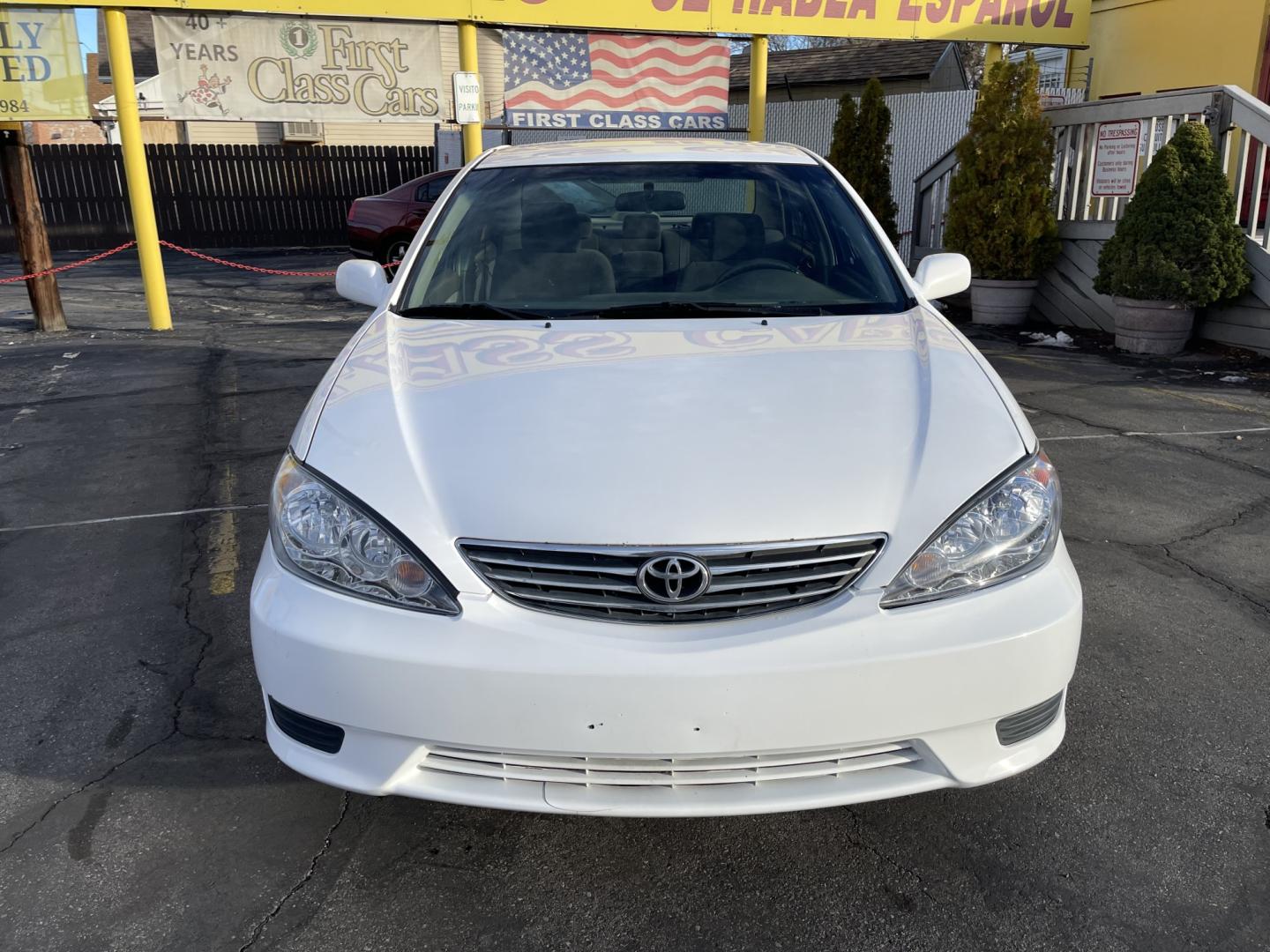 2005 Super White II /Gray Cloth Toyota Camry LE (4T1BE32K55U) with an 2.4L I4 engine, Automatic transmission, located at 801 South State Street, Salt Lake City, UT, 84111, (801) 328-0098, 40.751953, -111.888206 - Life is crazy. Now is the time to buy! All of our prices are just dollars above our cost. These prices will change as soon as life isn't so crazy. So please call or come in. We are here to save you a lot of money! Our service department is OPEN DAILY to help with any of your service needs. Please ca- Photo#2