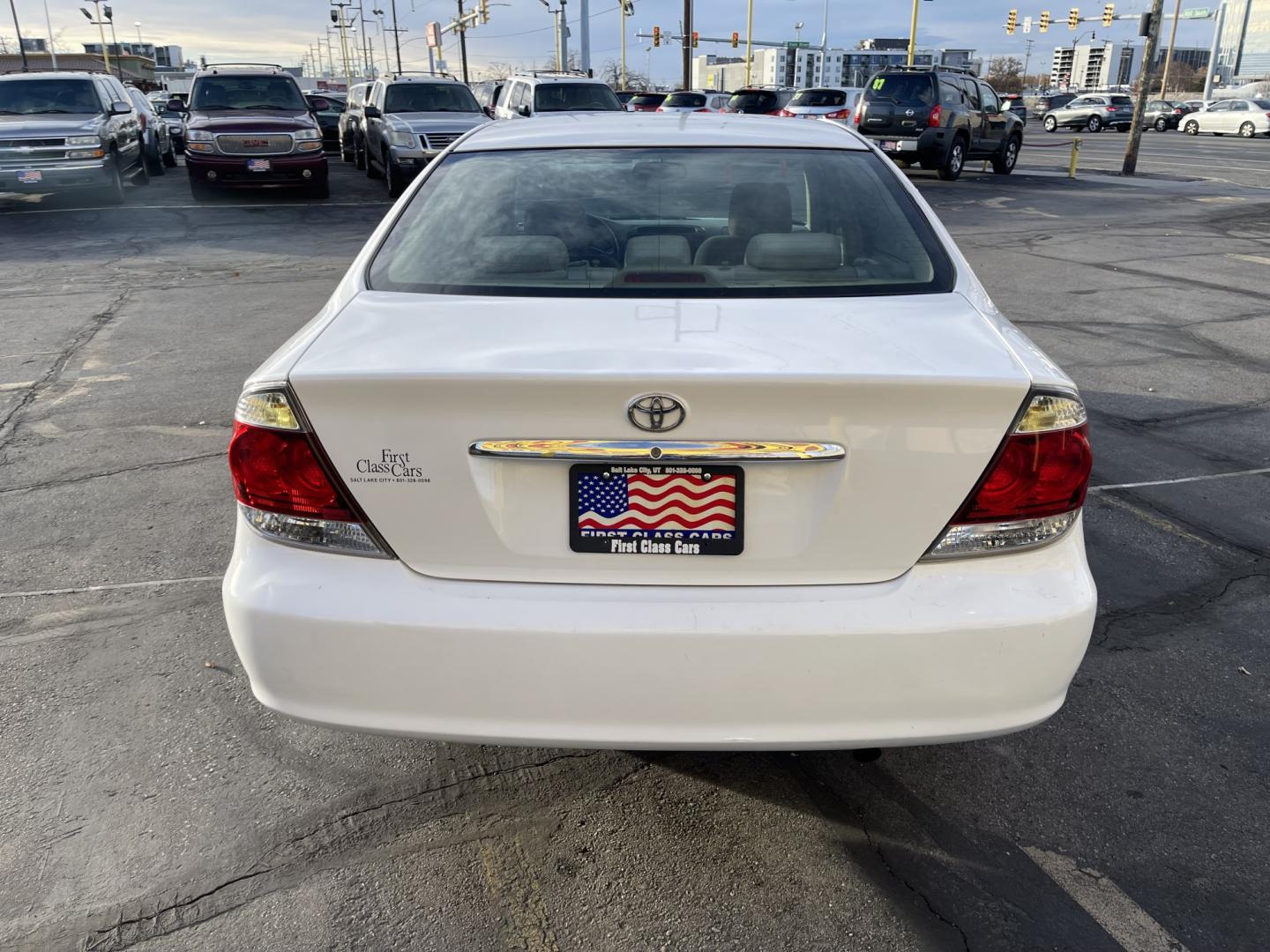 2005 Super White II /Gray Cloth Toyota Camry LE (4T1BE32K55U) with an 2.4L I4 engine, Automatic transmission, located at 801 South State Street, Salt Lake City, UT, 84111, (801) 328-0098, 40.751953, -111.888206 - Life is crazy. Now is the time to buy! All of our prices are just dollars above our cost. These prices will change as soon as life isn't so crazy. So please call or come in. We are here to save you a lot of money! Our service department is OPEN DAILY to help with any of your service needs. Please ca- Photo#6