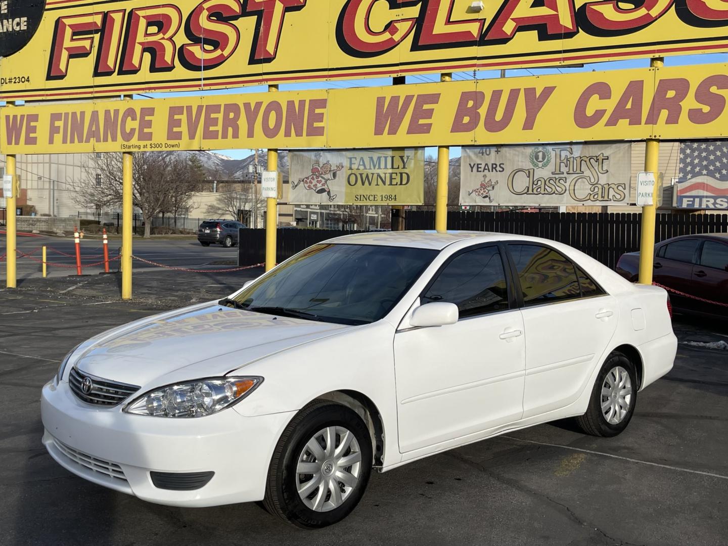 2005 Super White II /Gray Cloth Toyota Camry LE (4T1BE32K55U) with an 2.4L I4 engine, Automatic transmission, located at 801 South State Street, Salt Lake City, UT, 84111, (801) 328-0098, 40.751953, -111.888206 - Life is crazy. Now is the time to buy! All of our prices are just dollars above our cost. These prices will change as soon as life isn't so crazy. So please call or come in. We are here to save you a lot of money! Our service department is OPEN DAILY to help with any of your service needs. Please ca- Photo#9