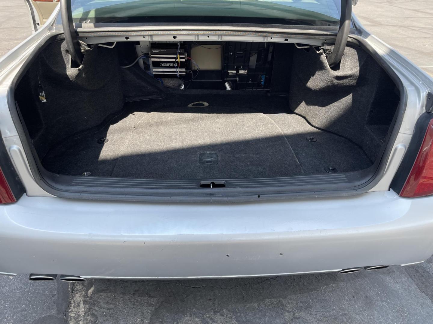 2003 Galaxy Silver Metallic /Gray Leather Cadillac Deville (1G6KD54Y13U) with an 4.6L V8 engine, Automatic transmission, located at 801 South State Street, Salt Lake City, UT, 84111, (801) 328-0098, 40.751953, -111.888206 - Clean Title!! Extra clean!! Immaculate condition!! Free Carfax!! Must see!! Warranty available!! Free Carfax!!! Vehicle Features: Alloy Wheels, AM-FM Radio, CD Player, Cruise Control, Leather Interior, Power Locks, Power Mirrors, Power Seats, Power Steering, Power Windows, Rear Window Defroster - Photo#17