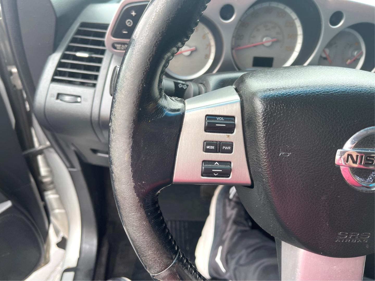 2007 Liquid Platinum Metallic /Gray Cloth Nissan Murano S AWD (JN8AZ08W17W) with an 3.5L V6 engine, Automatic transmission, located at 801 South State Street, Salt Lake City, UT, 84111, (801) 328-0098, 40.751953, -111.888206 - Life is crazy. Now is the time to buy! All of our prices are just dollars above our cost. These prices will change as soon as life isn't so crazy. So please call or come in. We are here to save you a lot of money! Our service department is OPEN DAILY to help with any of your service needs. Please ca - Photo#21